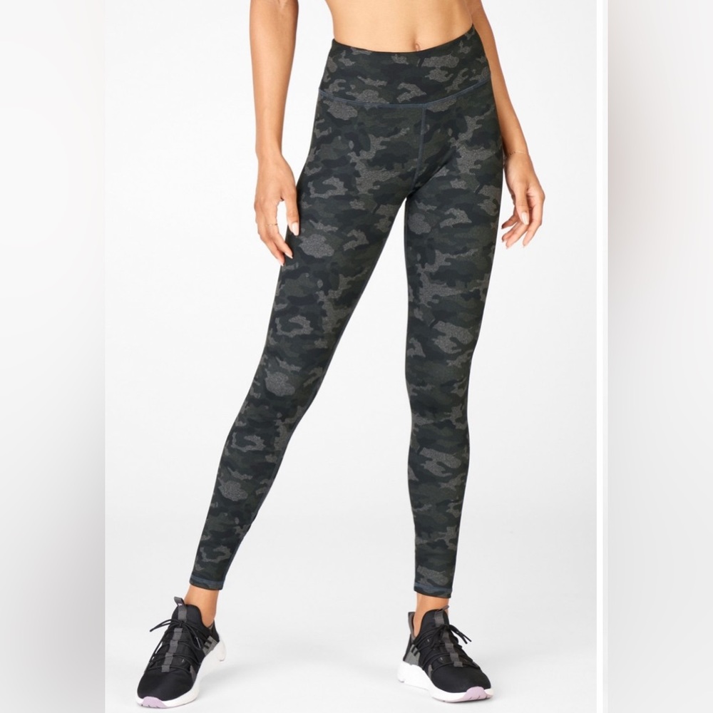 Fabletics define powerhold mid rise leggings